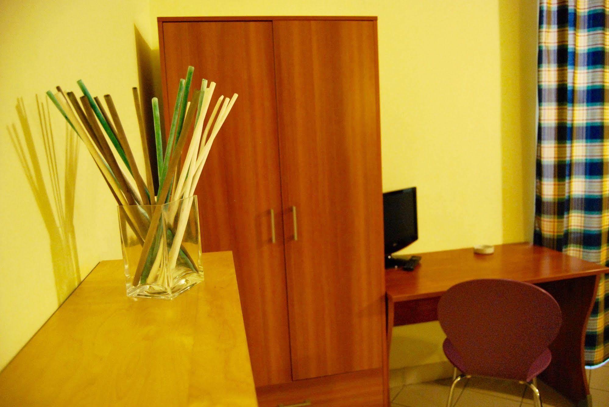 Albergoteatro Λα Σπέτσια Εξωτερικό φωτογραφία