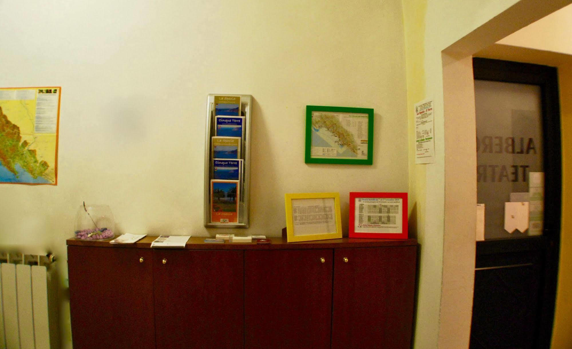 Albergoteatro Λα Σπέτσια Εξωτερικό φωτογραφία